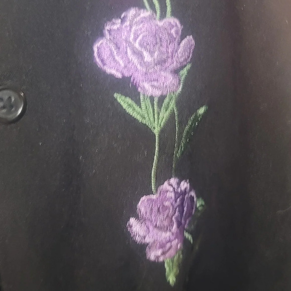 CASCADE BLUE Black faux suede embroidered flowers button up shirt purple pink - Picture 6 of 9